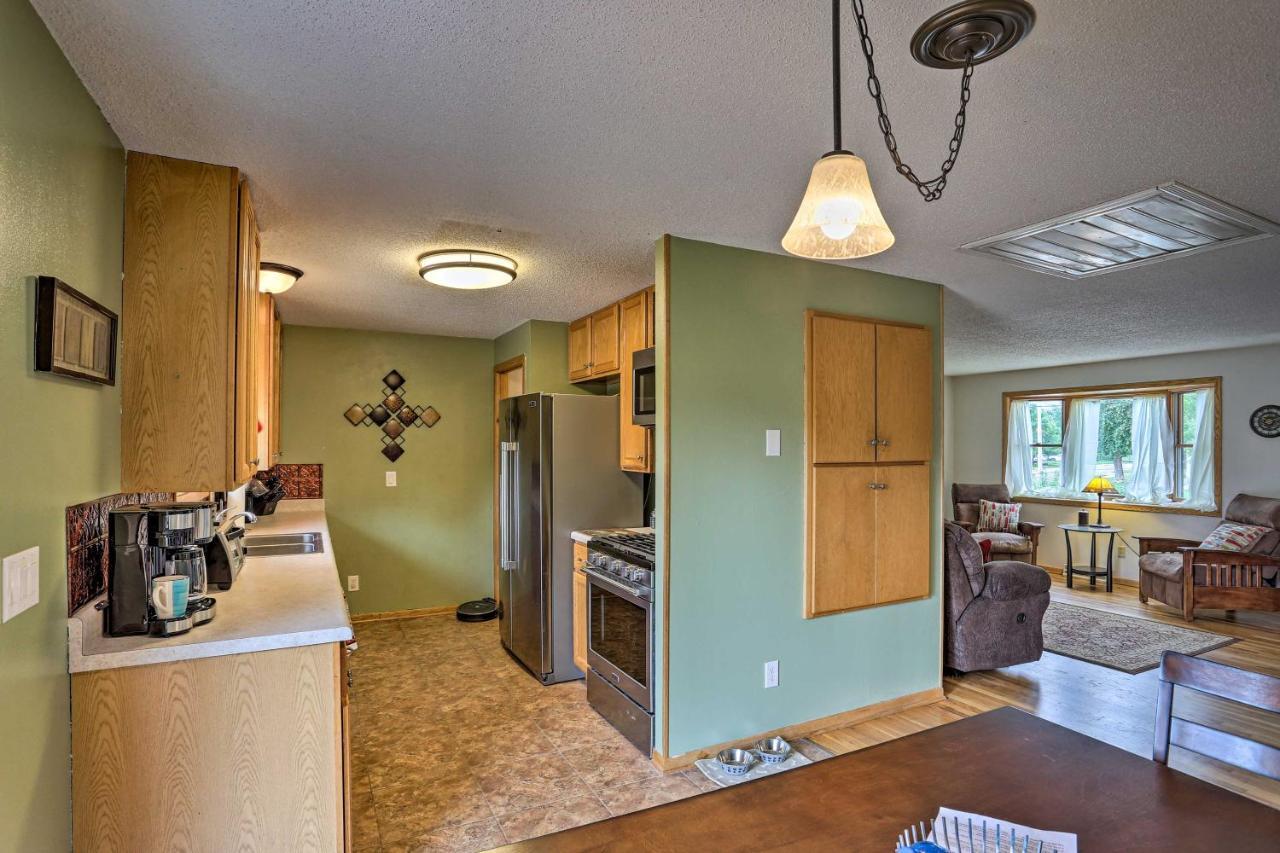 Quiet Rapid City Home - Walk To Canyon Lake Park Exterior photo